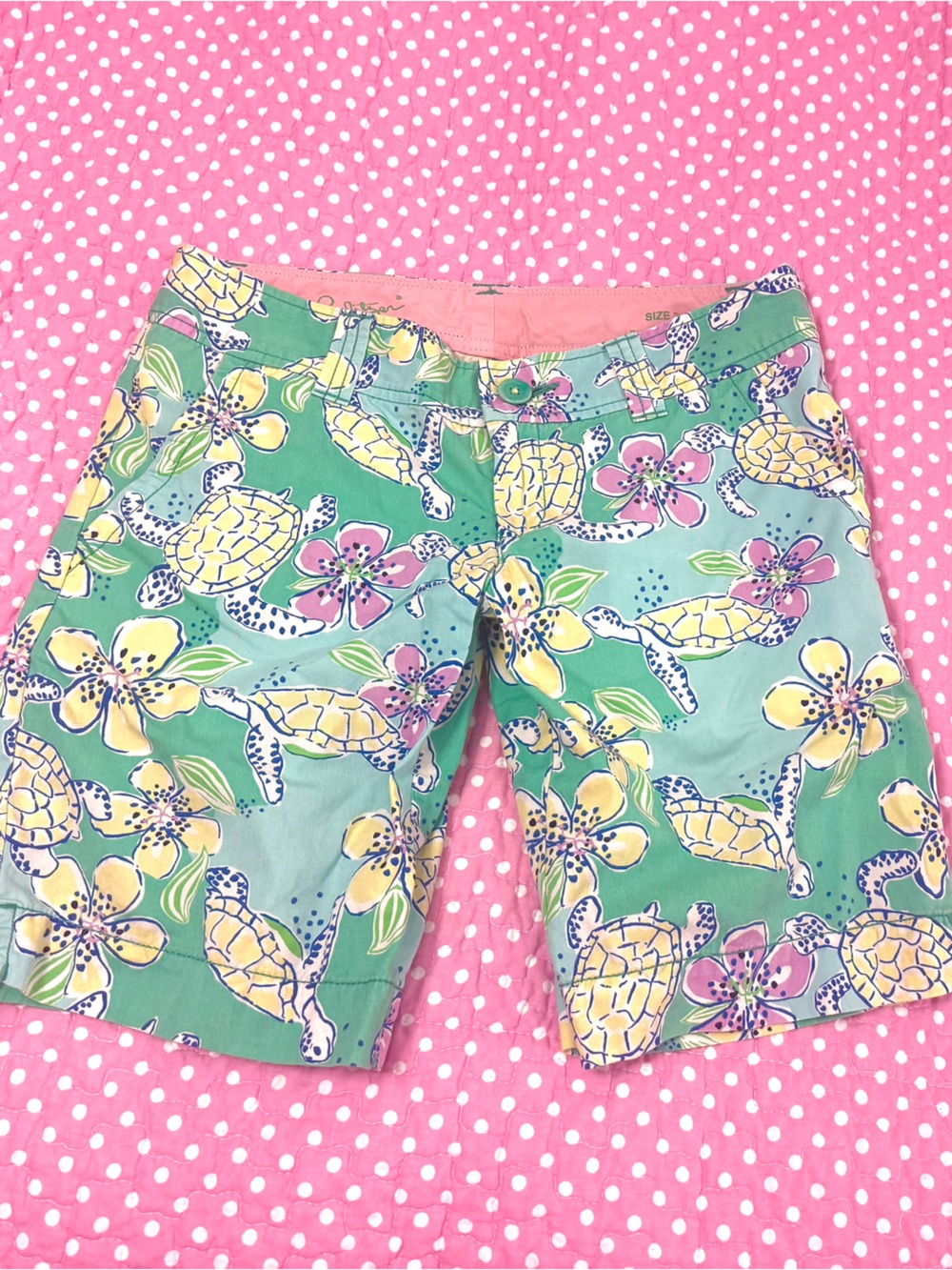 Vintage Y2K Tropical Sea Turtle Print Lily Pulitzer Bermuda Women’s Shorts